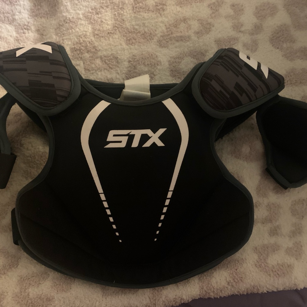lacrosse protector shoulder pad like new
